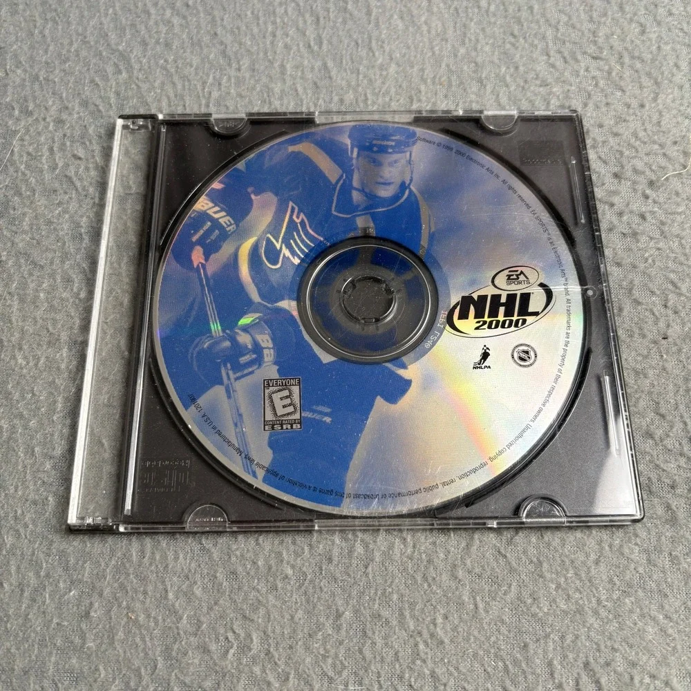 EA Sports NHL 2000 PC Game CD-ROM Chris Pronger St Louis Blues Hockey Vintage